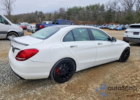 2015 Mercedes-Benz C 300 4Matic из США, поврежденный, VIN 55SWF4KB5FU095047